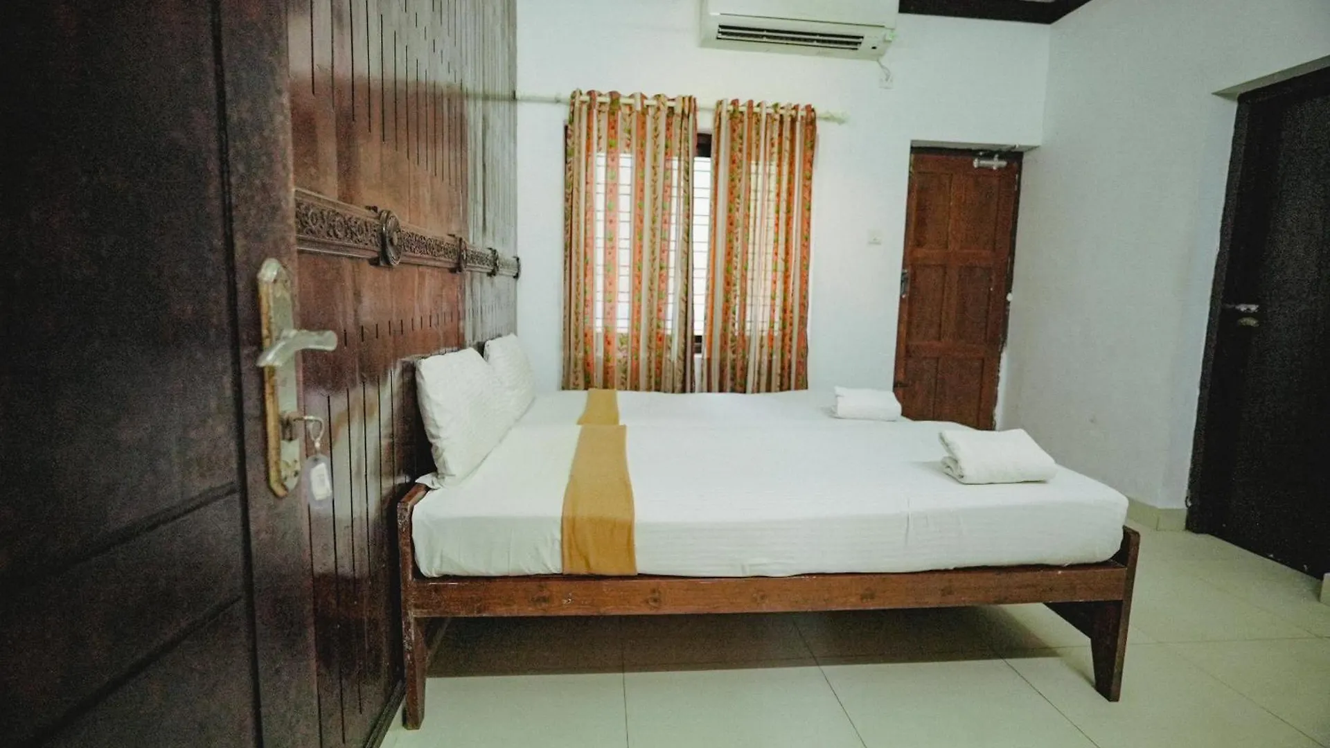 Raja Park Beach Resort Varkala