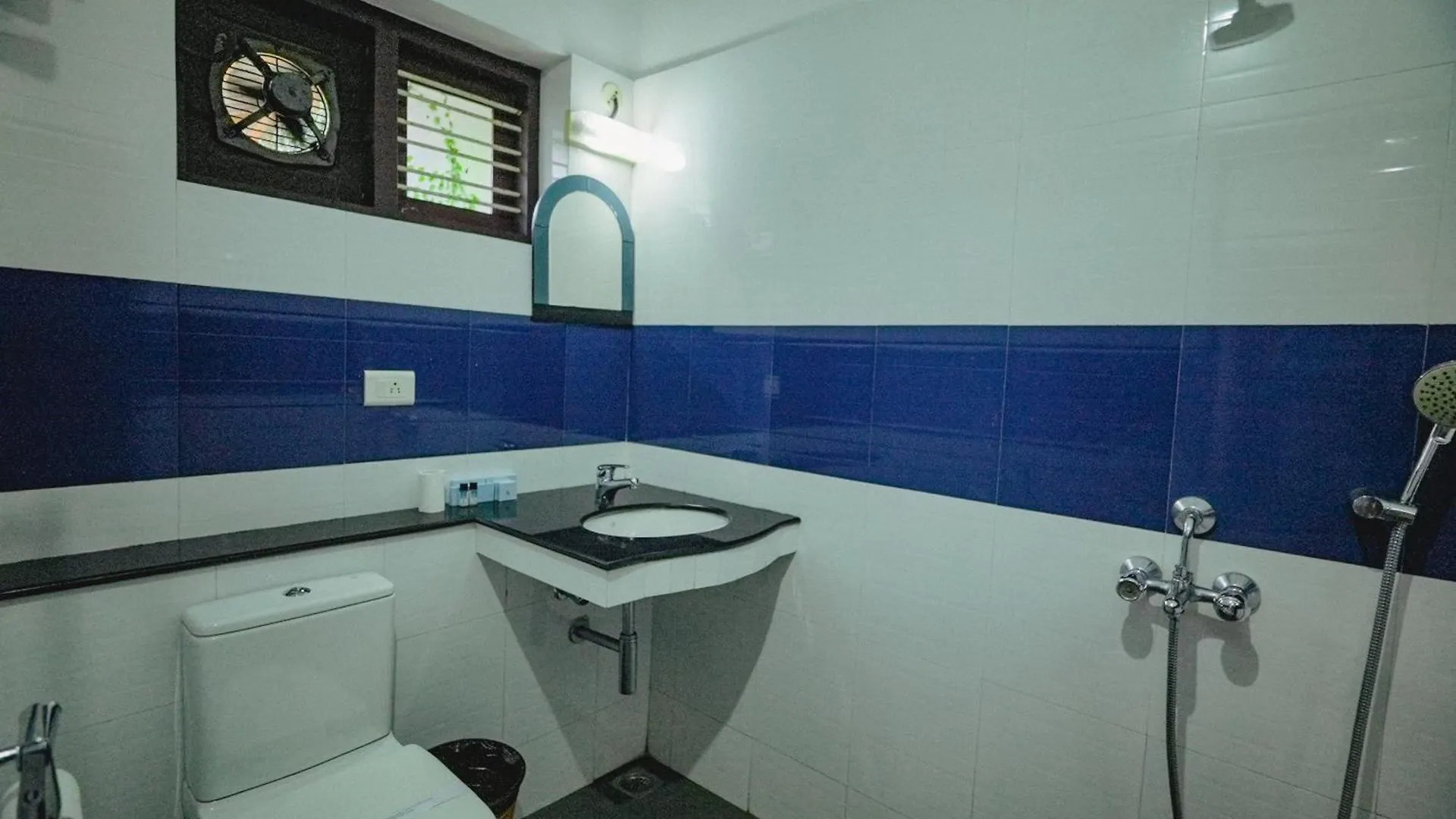 Raja Park Beach Resort Varkala